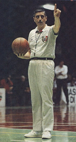 L'arbitro di pallacanestro Giancarlo Vitolo